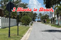 Bay Boulevard Condos with Docks