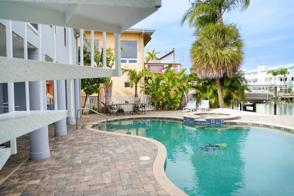 Manatee Manor